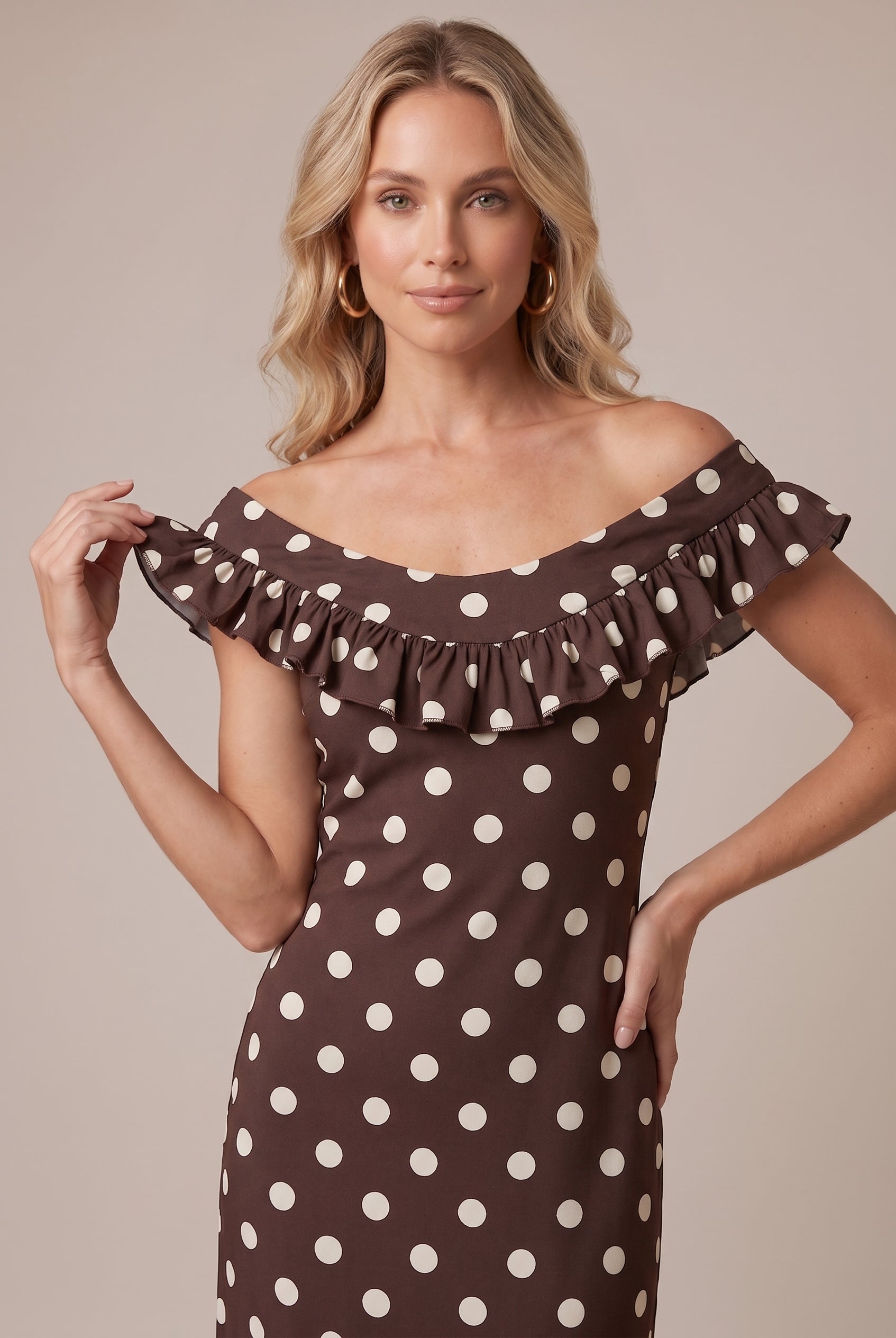 Women's Polka Dot Ruffled Maxi Dress – U-Neck Sleeveless High-Waisted Backless French Style