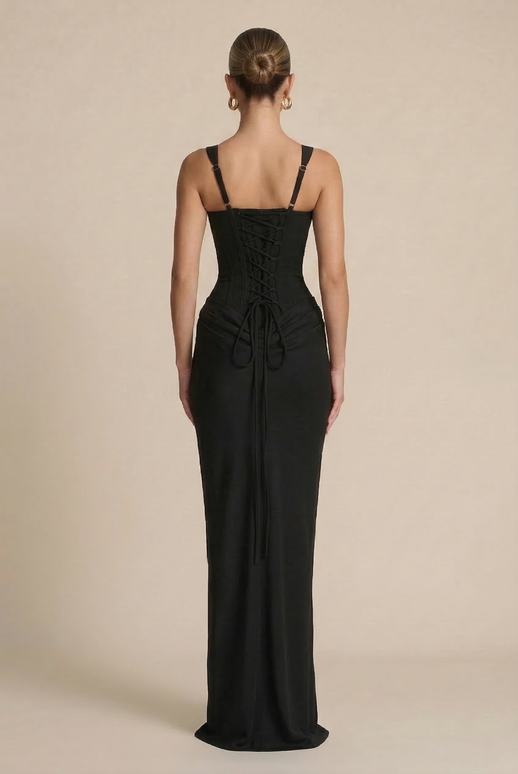 Elegant Long-Sleeved Slim-Fit Maxi Dress with Spaghetti Straps