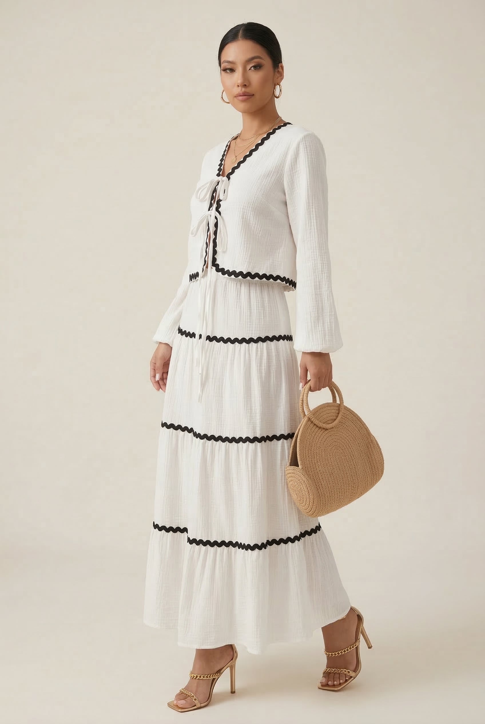 Elegant Flowing Long-Sleeve Dress
