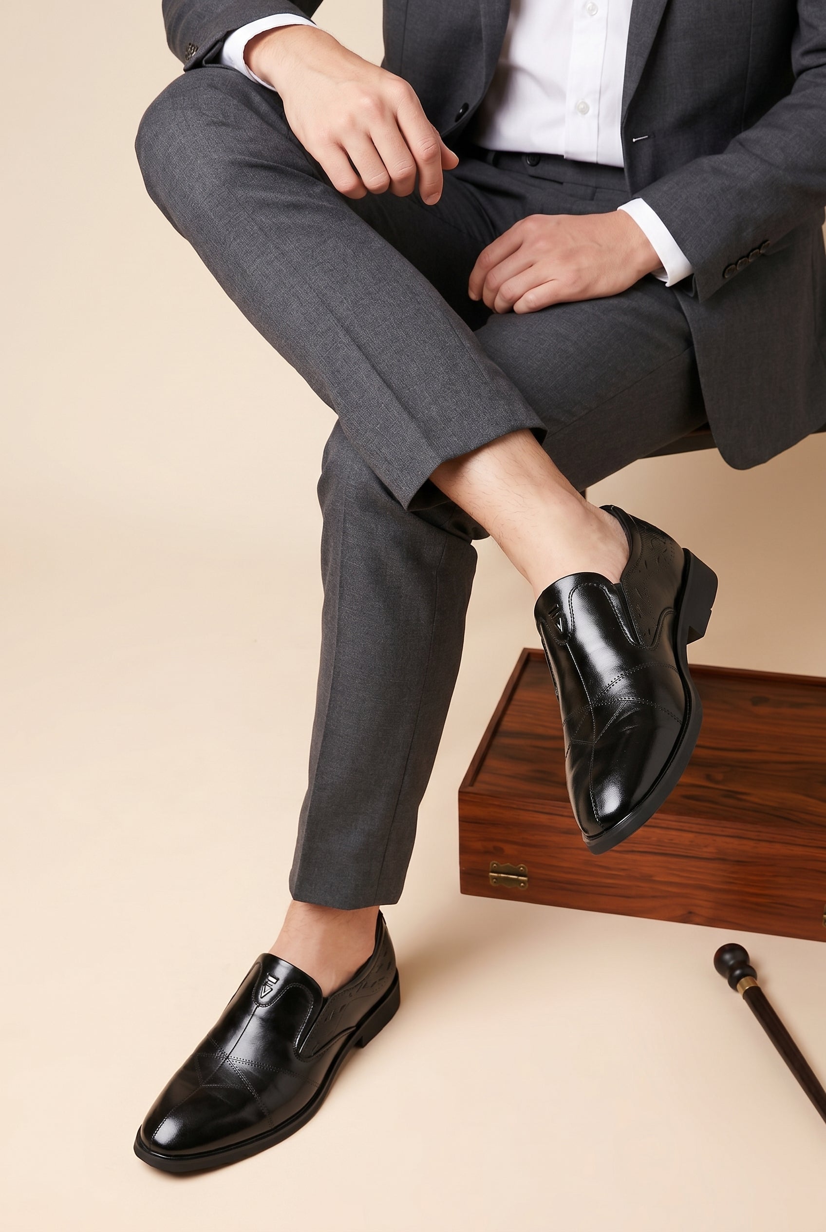 Kepler | Men's Genuine Leather Business Shoes Pointed Toe Brogue Dress Shoes
