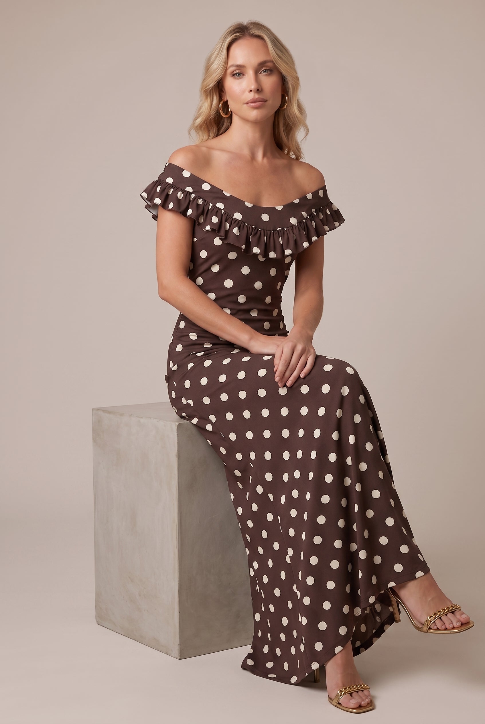 Women's Polka Dot Ruffled Maxi Dress – U-Neck Sleeveless High-Waisted Backless French Style